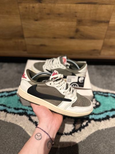 Nike Air Jordan 1 Travis Scott “Olive ” U.K.8.5