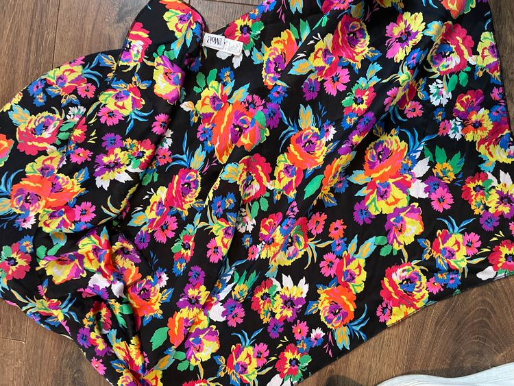 Pour Moi Pour Moi? Floral scarve product image