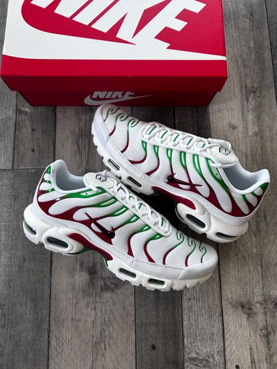 Nike Air Max Plus ‘Italia’ Trainers - DM0032-108
