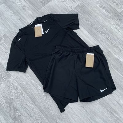 Nike Dri Fit Miler 365 T-Shirt Top and 7" Challenger Shorts Set - Black