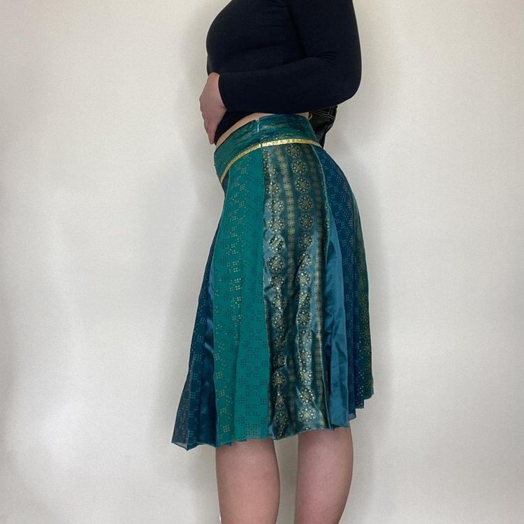 Stunning ‘MNG’ emerald green and gold midi skirt