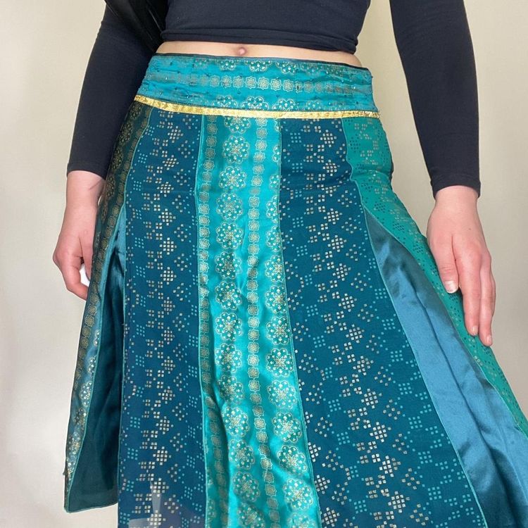 Stunning ‘MNG’ emerald green and gold midi skirt 3