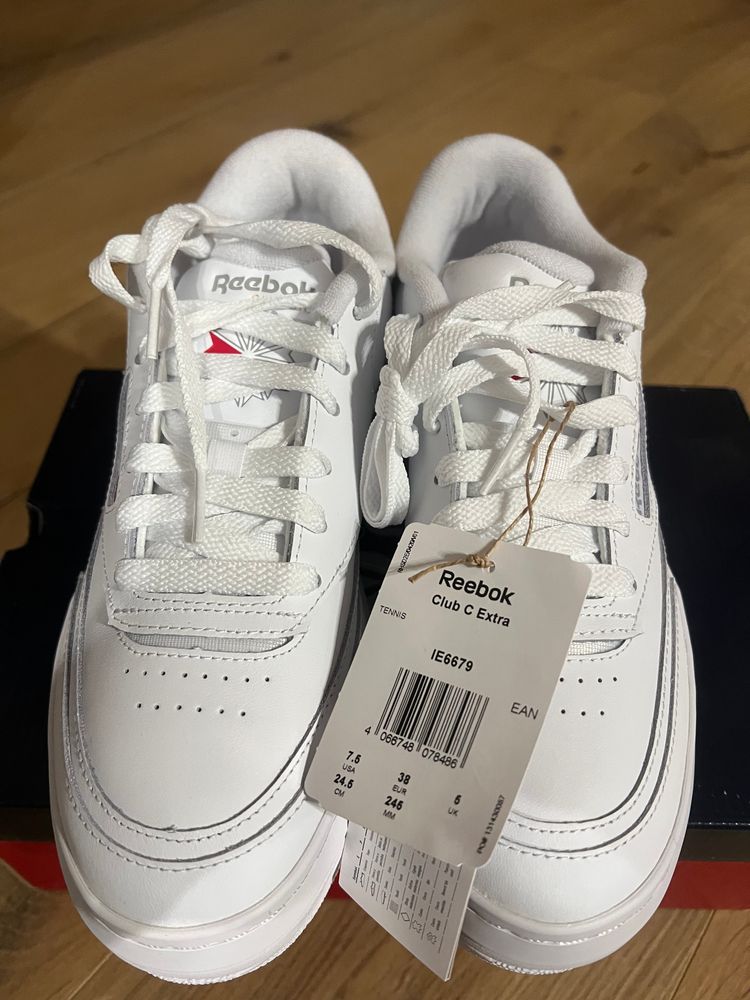 Reebok White Sneakers 38 size  image 2