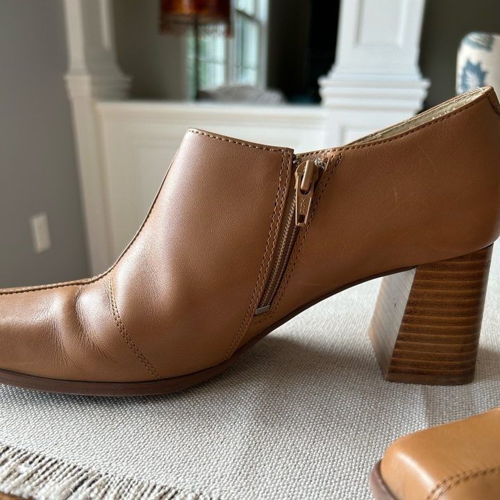 Brown Leather Heeled Ankle Boots image 3
