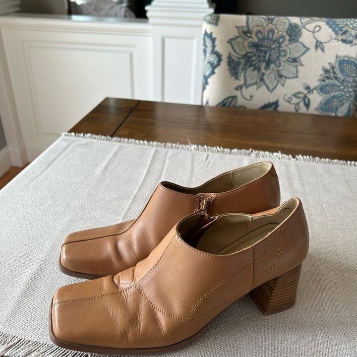 Brown Leather Heeled Ankle Boots image 1