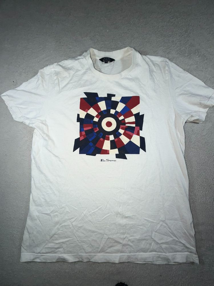 84 - Ben Sherman White Graphic T-Shirt