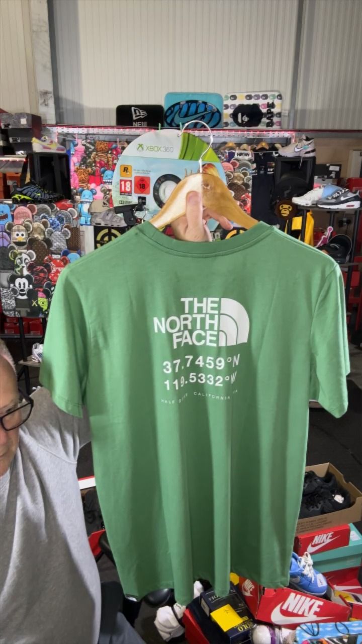 The North Face THE NORTH FACE T SHIRT IN GREEN SIZELARGE product image