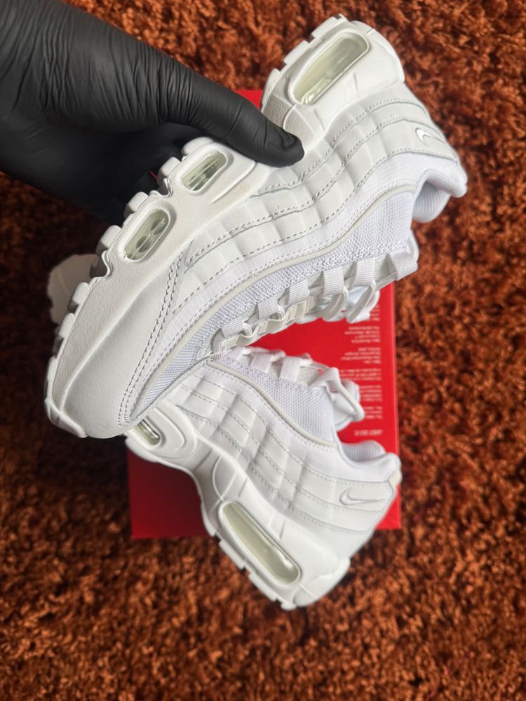 Nike Nike Air Max 95 Essential Brand New Uk Size-6 product image