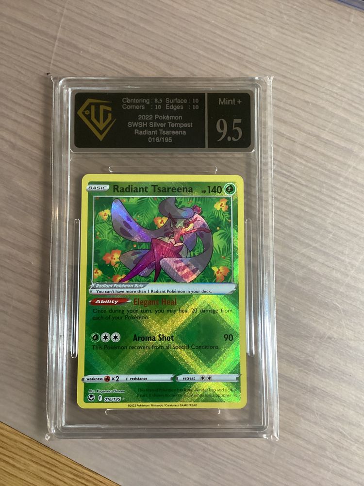 Radiant Tsareena Pokémon Card
