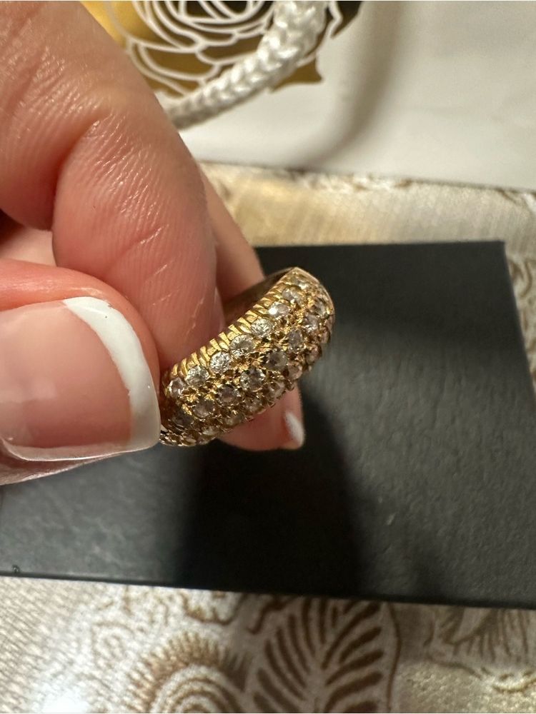 Gold Ring With Clear Stones imagen 3