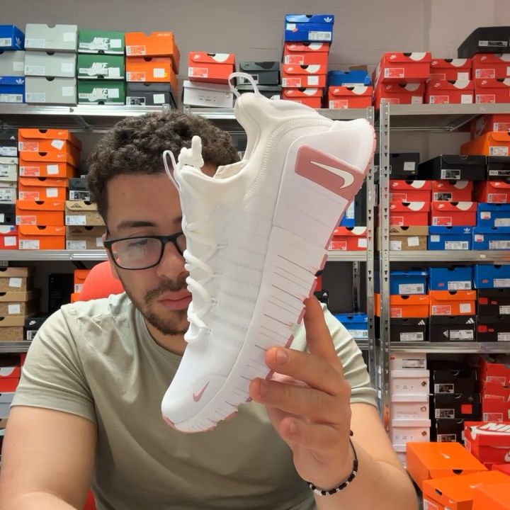 Nike Nike Free Metcon 4 - UK9 product image