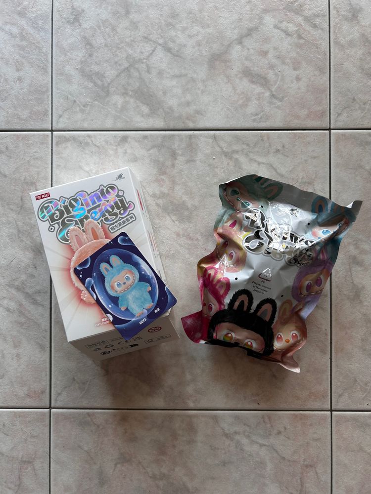 Labubu Popmart Labubu Big Into Energy - Hope product image
