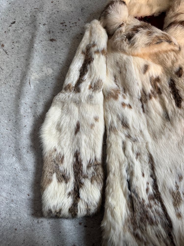 White And Brown Spotted Fur Coat Rabbit Fur  imagen 3