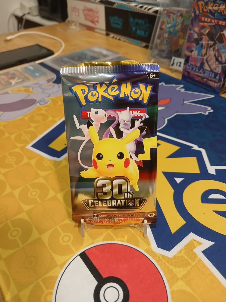 Immagine di 30Th Celebration Booster Pack 1