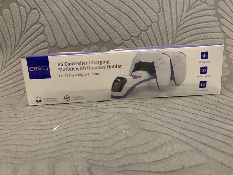 Qivo P5 Controller Charging Station With Headset Holder