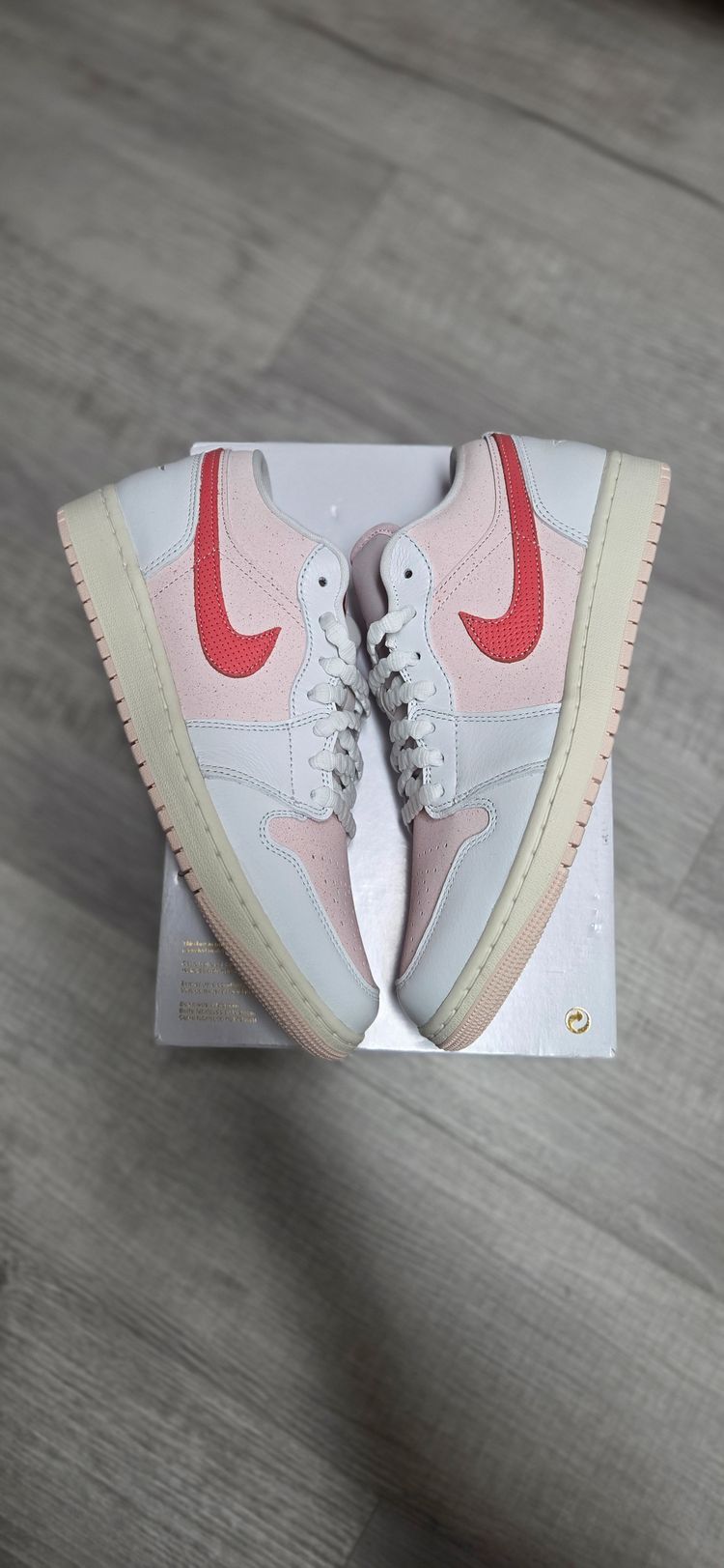 Nike Jordan 1 Milkshake  product image