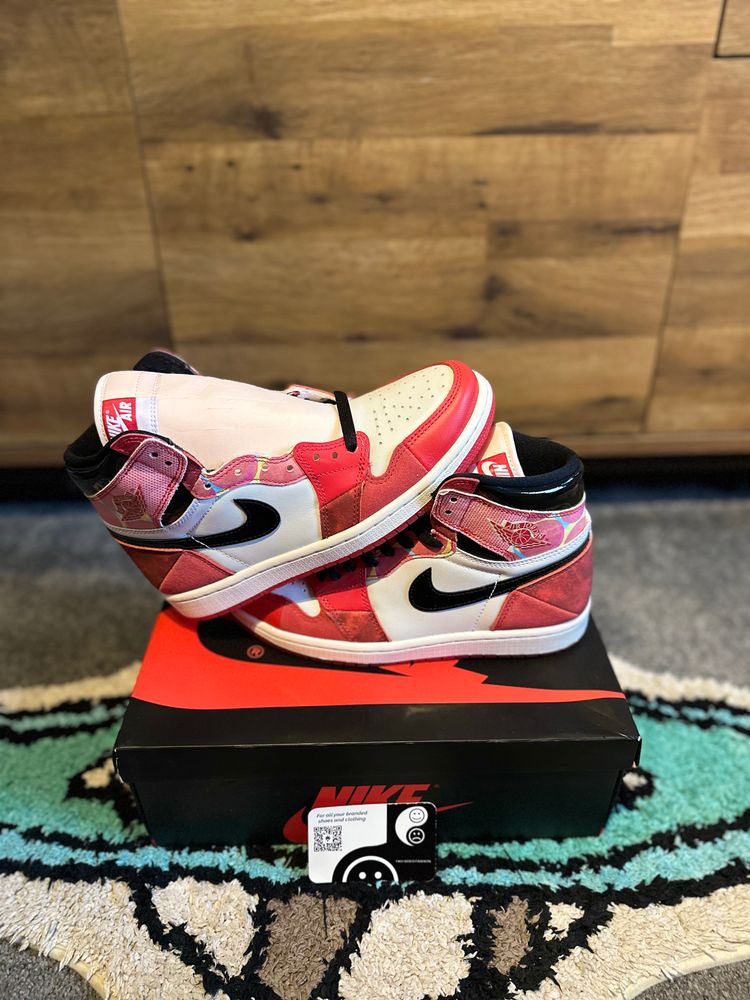 Jordan 1 Retro High “Spider-Man Across the Spider-Verse” U.K. 6 image 2