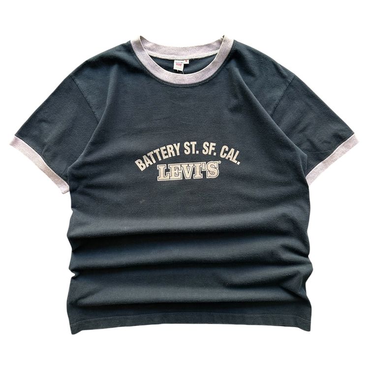 Levi’s VTG tee (M)