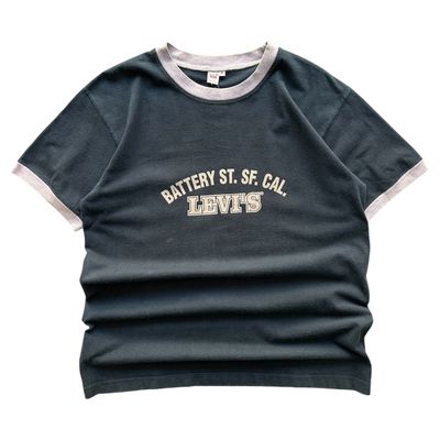 Levi’s VTG tee (M)