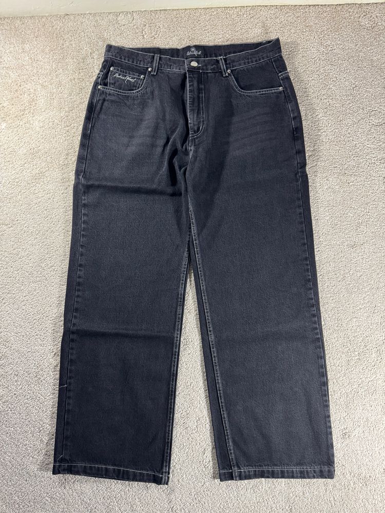 BROKEN PLANET JEANS  3