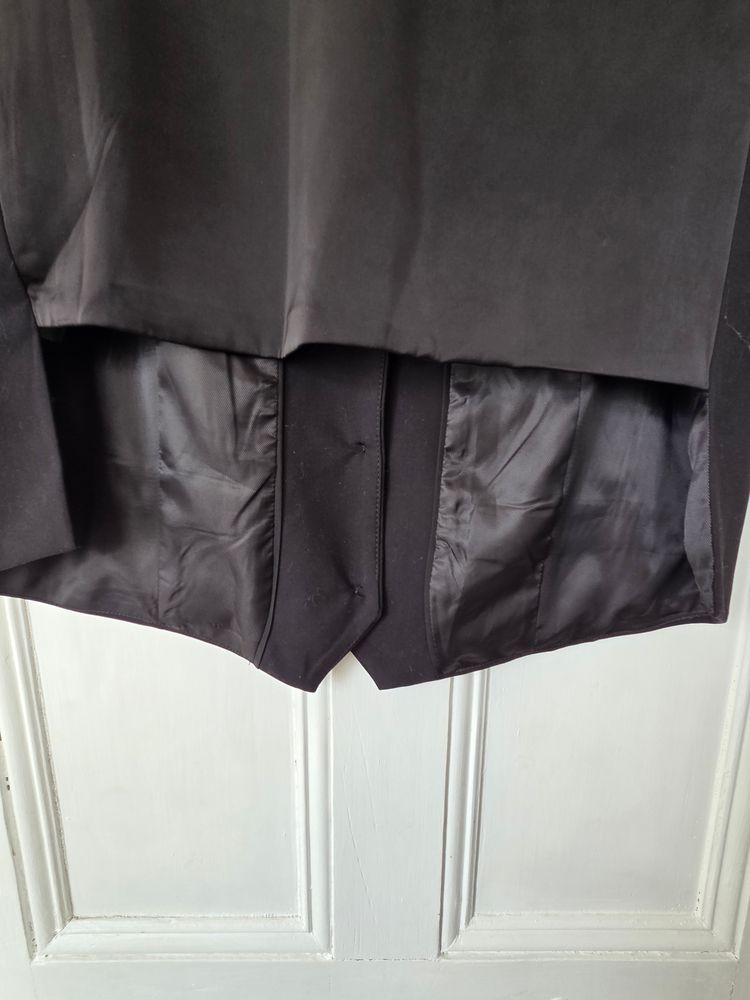 Zara Black Buttoned Vest 5