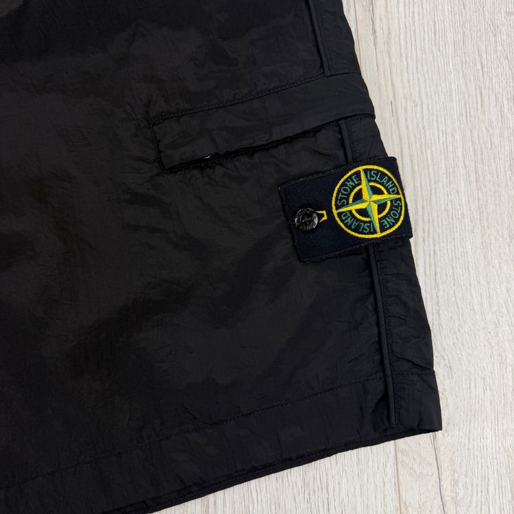 Stone Island Men’s Black Nylon Shorts - Uk 34 image 8