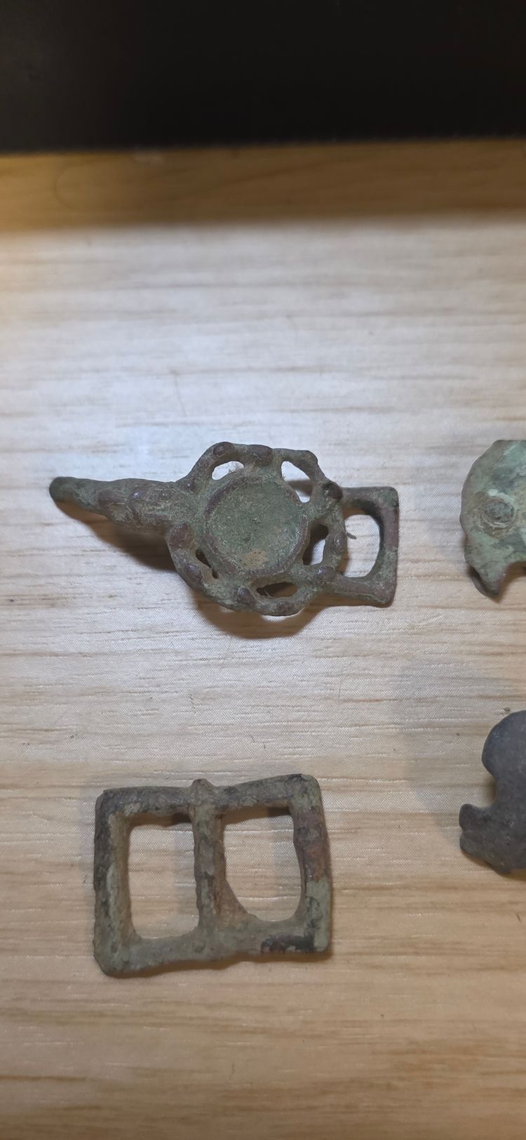  Roman Metal Buckles And Decorative Metal detection finds  imagen 2