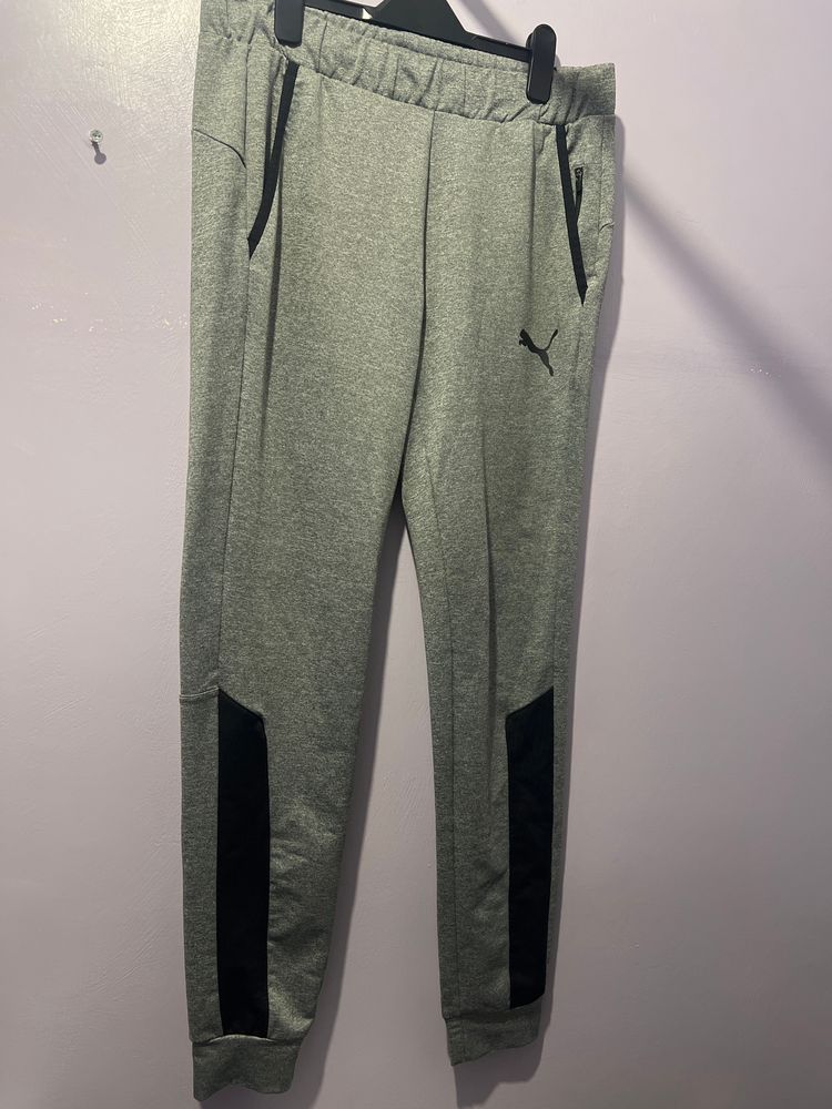 Puma Grey Jogger Pants like new - size small flawless 