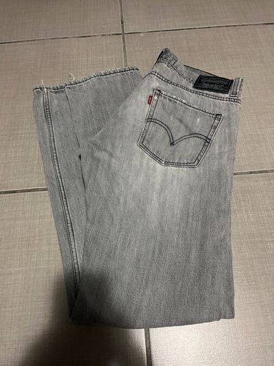 Levi'S Grey Denim Jeans