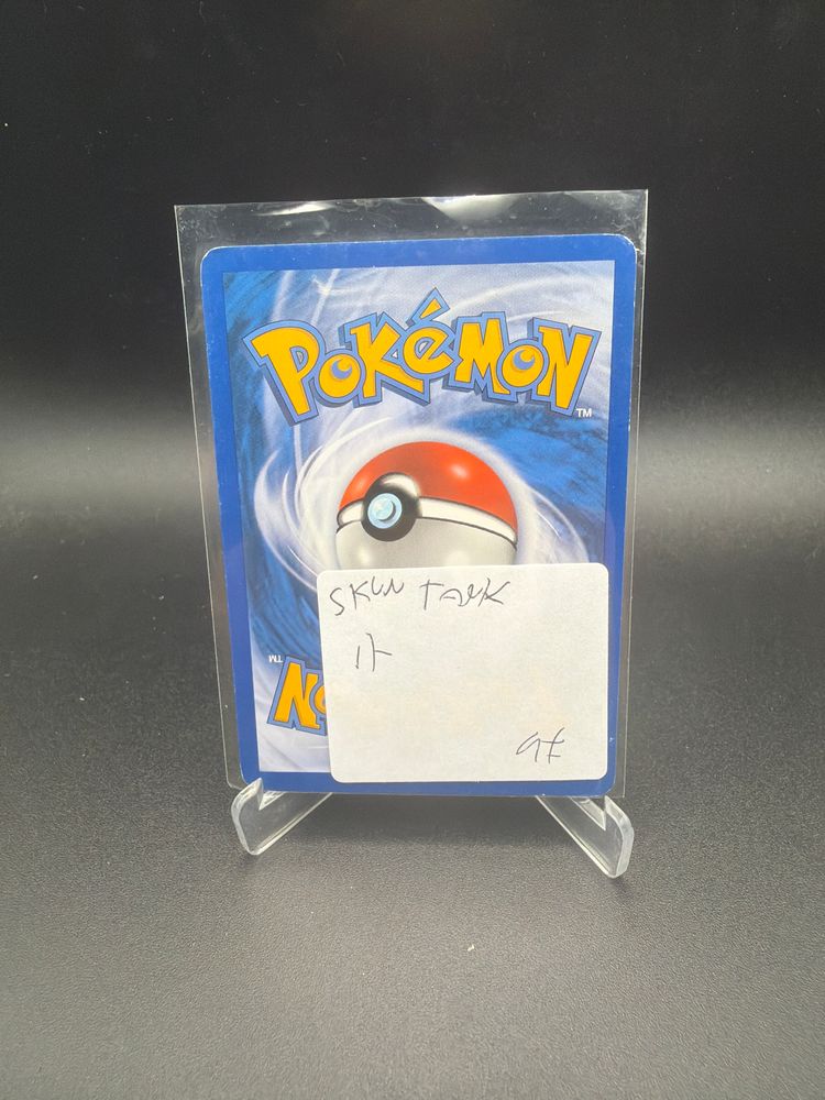 Skuntank Pokémon Card imagen 2