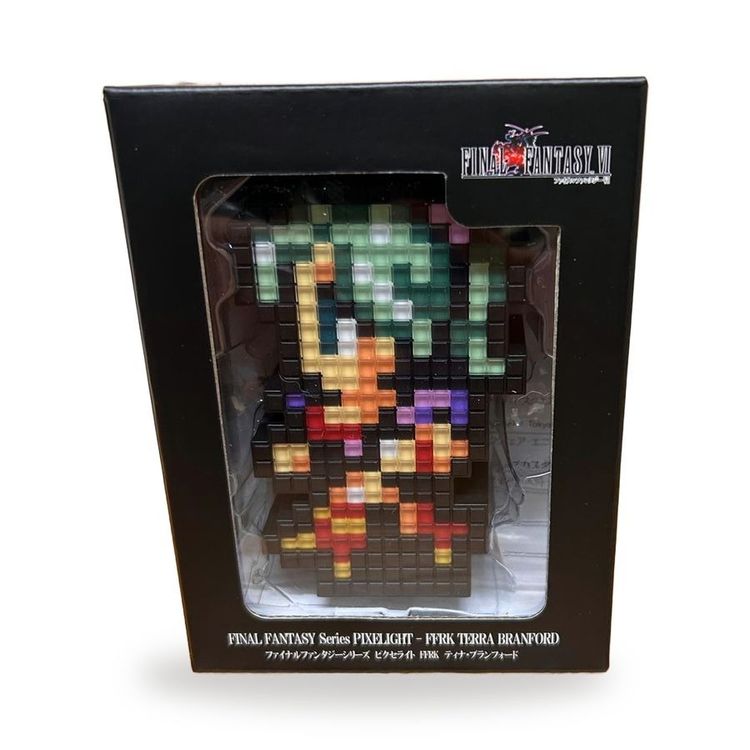 Final Fantasy Series Pixel Light - Ff7R Tifa Lockhart Figure