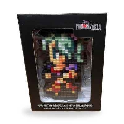 Final Fantasy Series Pixel Light - Ff7R Tifa Lockhart Figure