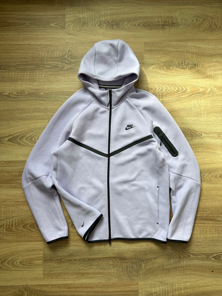 Light Purple Nike Tech Fleece Zip Up Hoody (L Tall)
