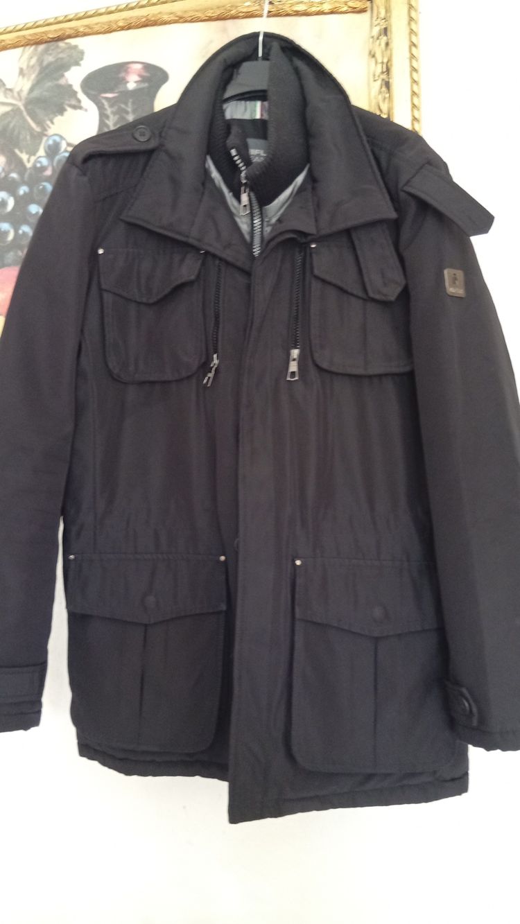Other black jacket with multiple pockets product image
