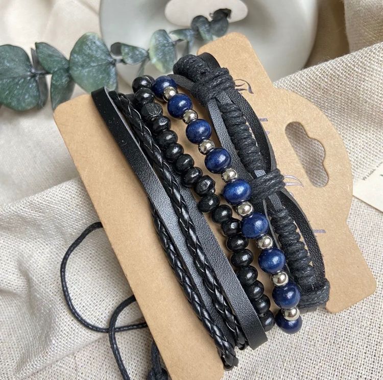 Immagine di Set Of Black And Blue Beaded And Leather Bracelets 2