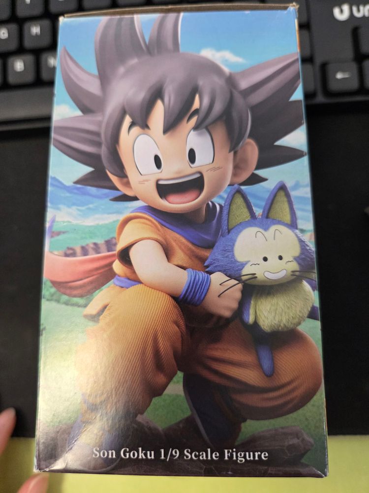 Son Goku 1/9 Scale Figure 3