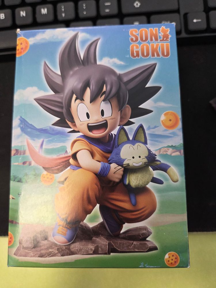 Son Goku 1/9 Scale Figure