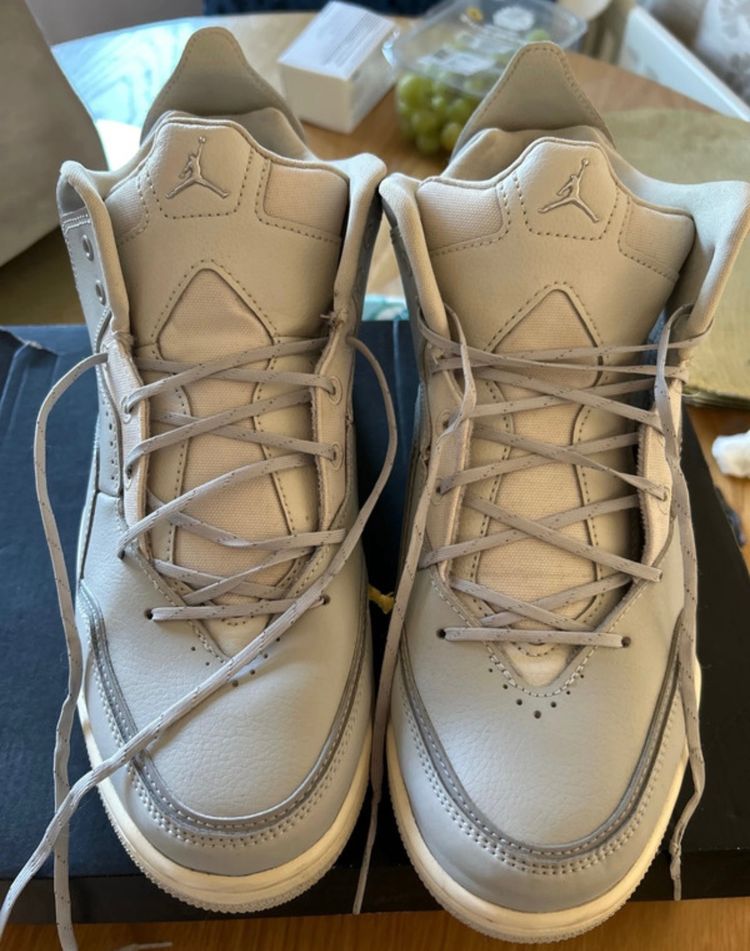 Jordan Courtside 23 Sneakers