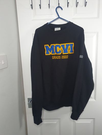 Black Sweatshirt With Mcvi Grads 2022 Print
