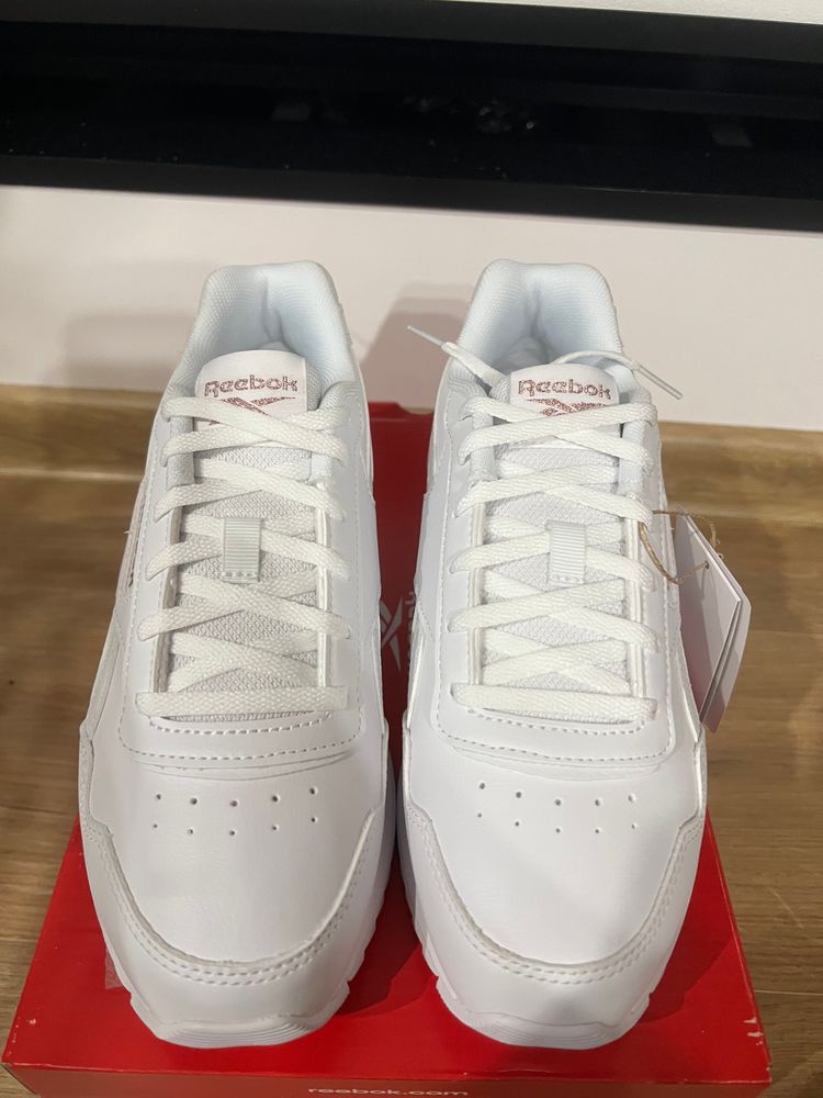 Reebok  Women'S Sneakers 37.5 size  image 2