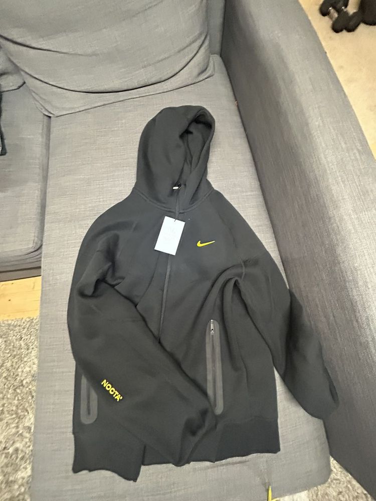 Immagine di Black nocta tech fleece  3
