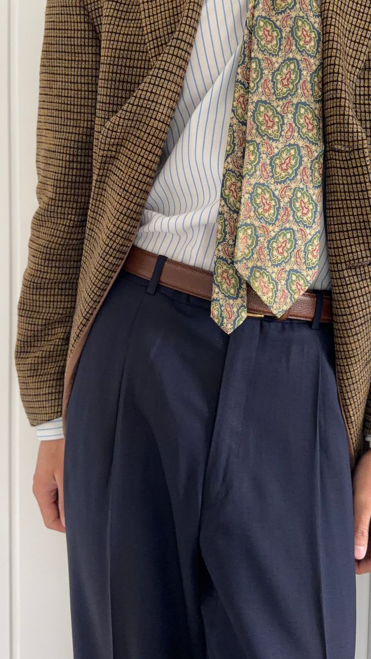 Dior 1980s Draped Pleated Wool Pants Navy - Size 34 Waist image 6