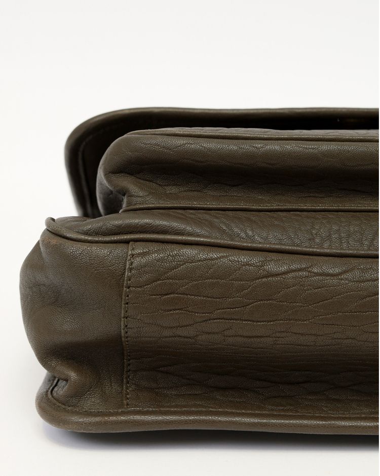 Saint Laurent Borsa Niki Medium Pelle di Agnello Martellata Light Musk — Pre-owned Autentica obraz 10