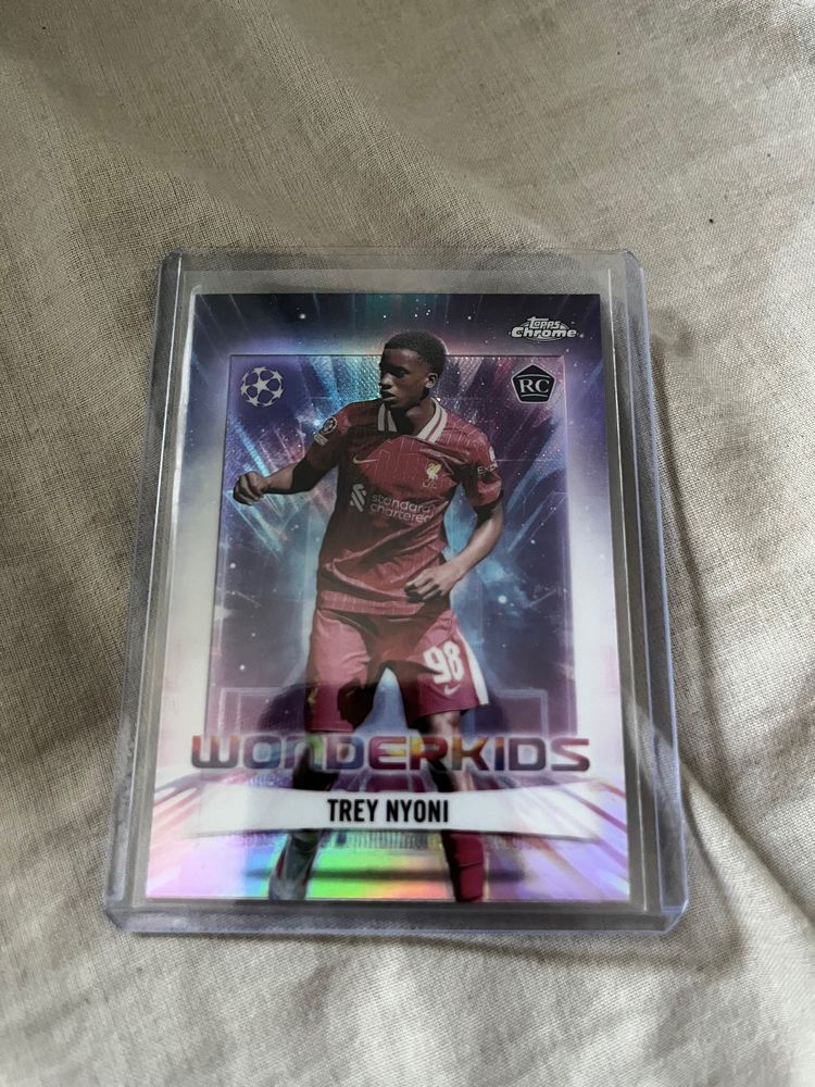 Immagine del prodotto Topps Trey Nyoni rookie card topps chrome wonderkid