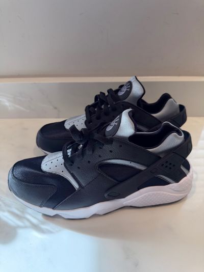 Nike Air Huarache By You Black Silver UK 9.5 Brand New Half Box FD9781-900
