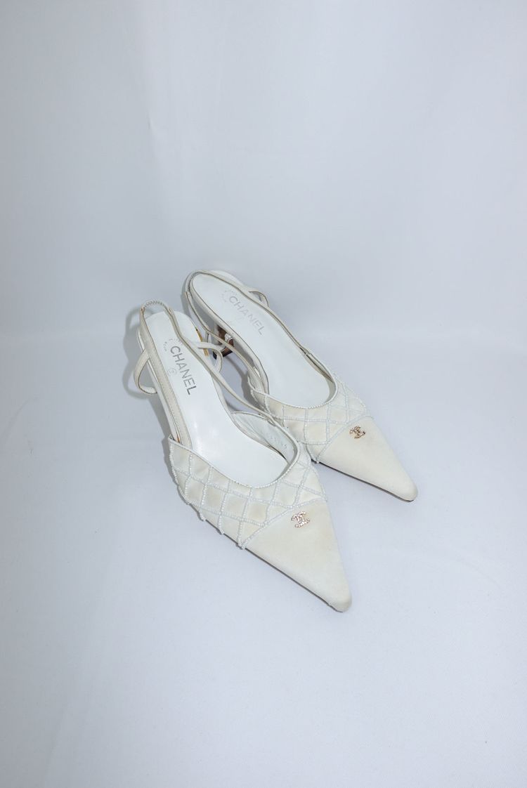 Chanel Chanel Vintage Quilted Pearl And Crystal Shoes - Pointed Toe Kitten Heels Décolleté 40C product image