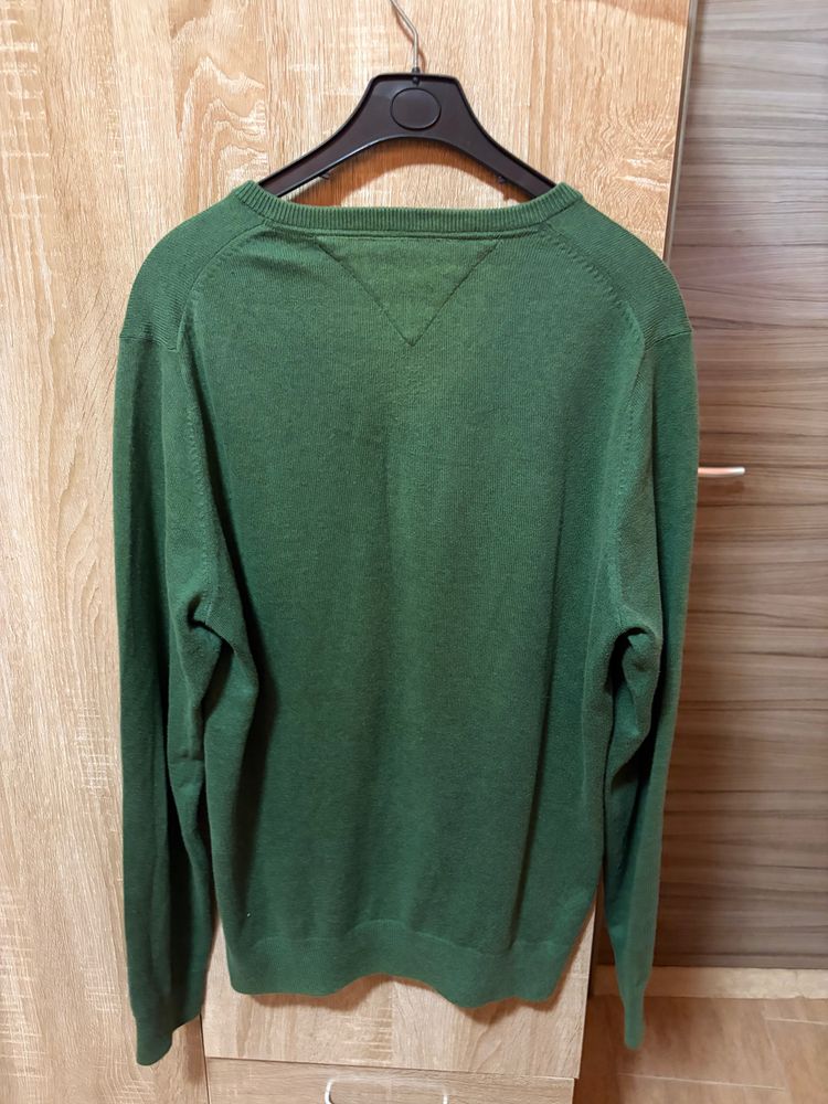 Tommy Hilfiger Green V-Neck Sweater image 4