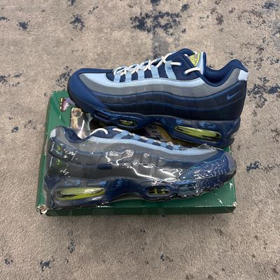 Nike Air Max 95 x Yu-Gi-Oh With Card