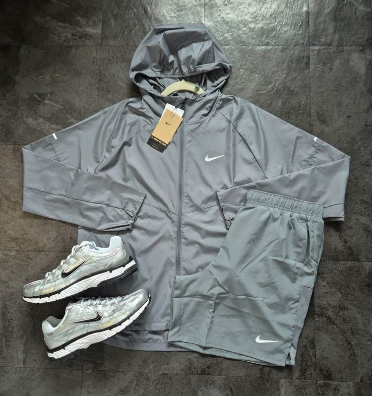 Nike Repel Windrunner And Shorts Set 
