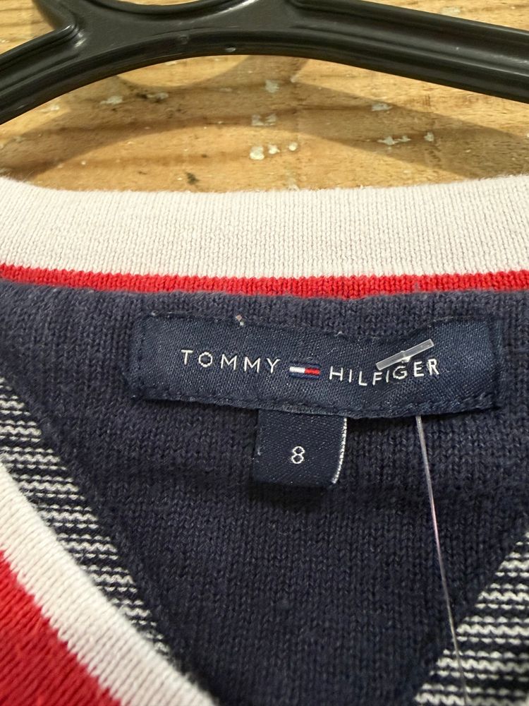 Vintage 90s Tommy Hilfiger V neck cotton jumper/ sweater. Blue and white stripe. Size 4-6. image 3